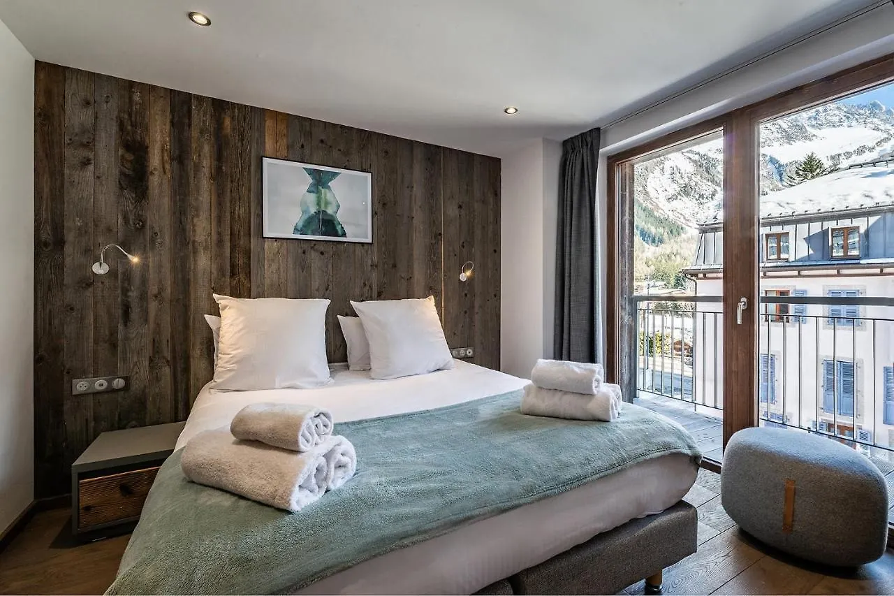 Chalet Herzog Argentiere Chamonix - By Emerald Stay