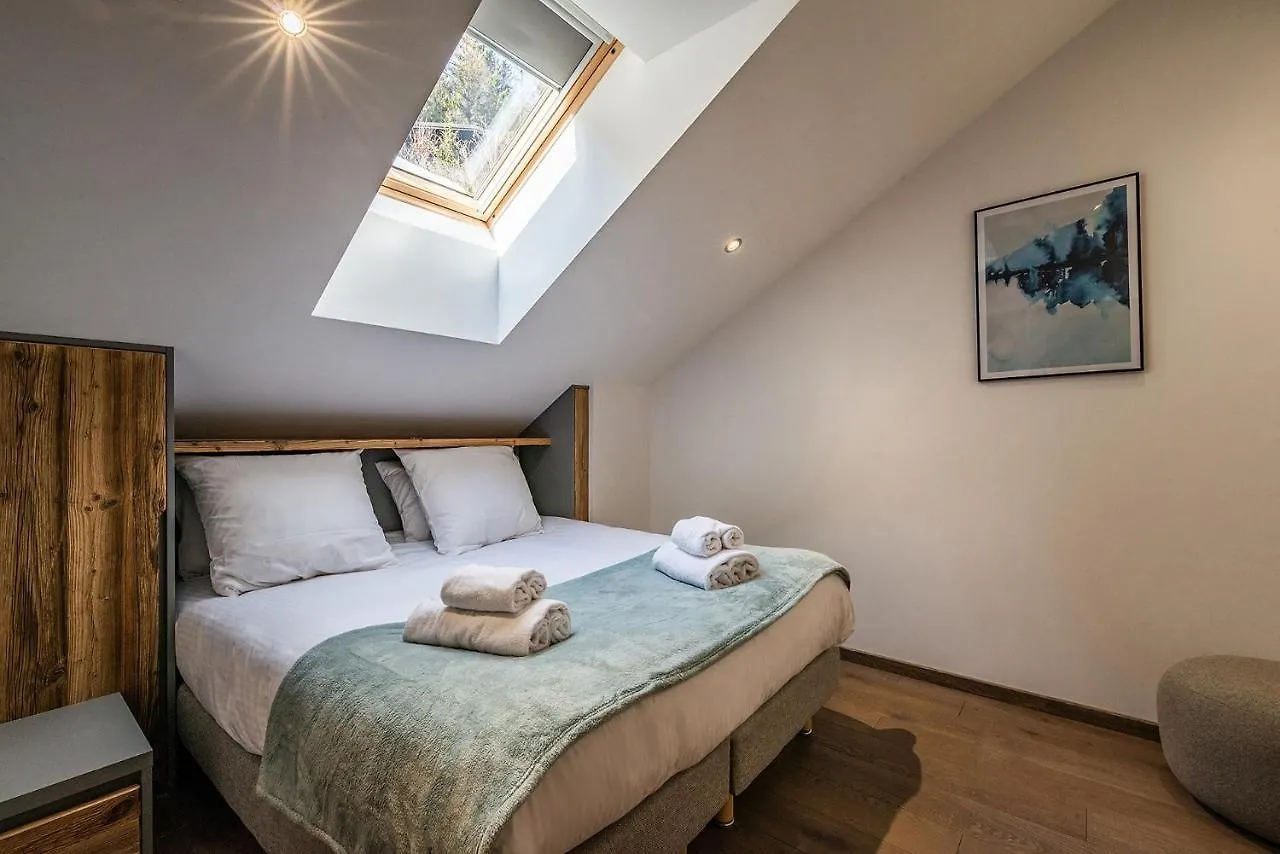 Chalet Herzog Argentiere Chamonix - By Emerald Stay